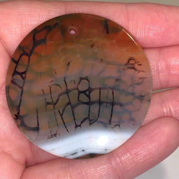 Round Dragon Veins Agate Focal Pendant - Picture 6 of 8